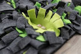 KT24:trixie 62818 szimat szőnyeg 27x20cm, szürke/zöld